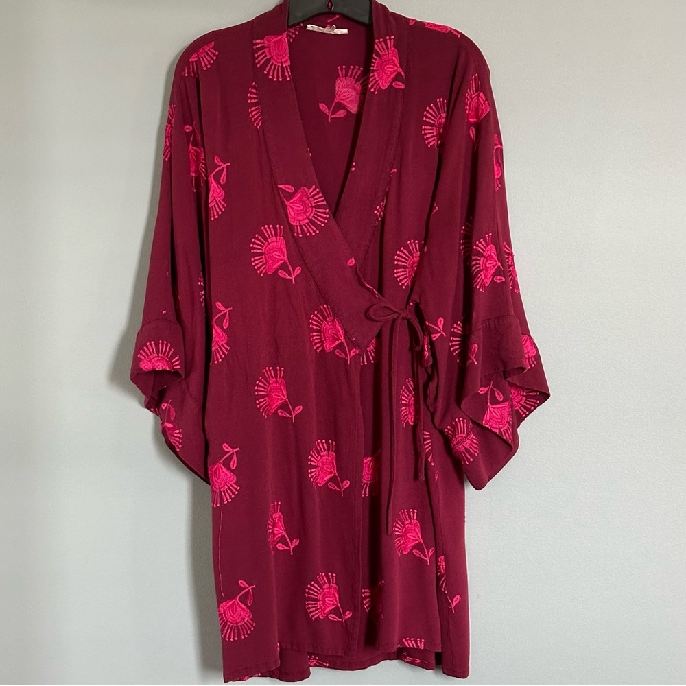 Floreat Anthro Kimono Floral Embroidered Robe size M/L